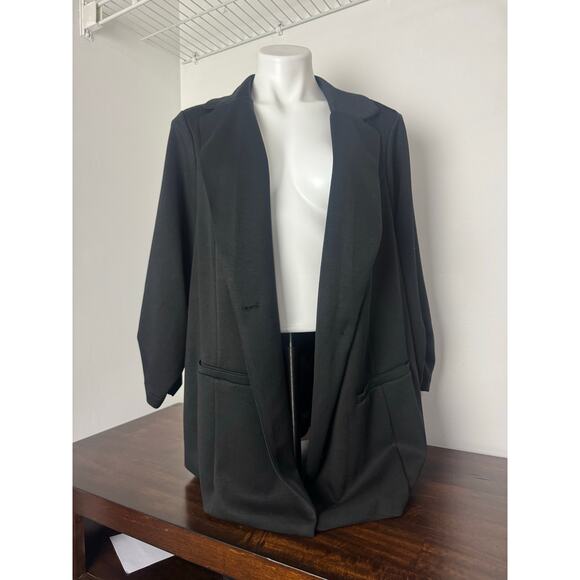 Torrid Black 3/4 Sleeve Blazer, Single Button, Soft, Stretchy Size 3 NWOT - Picture 1 of 10